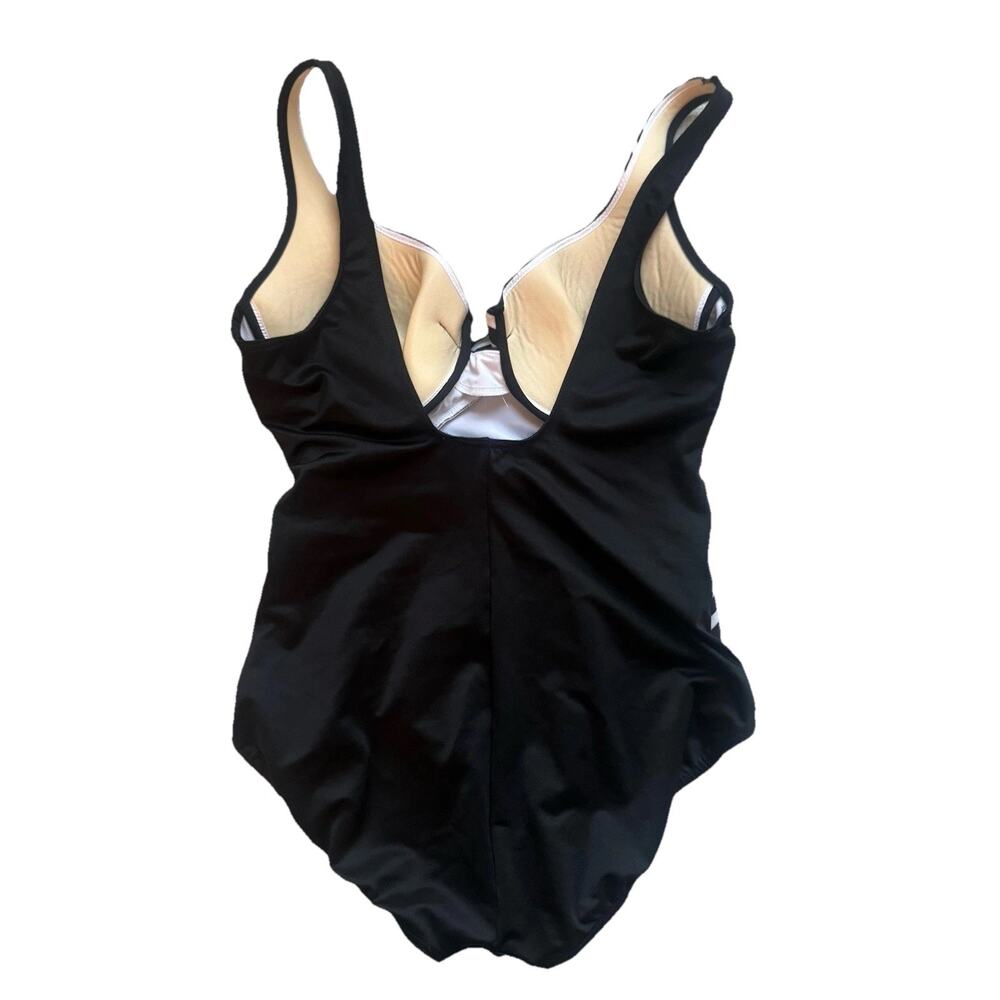MIRACLESUIT Mayan Stripe Escape One Piece Swimsuit Black White Slimming Size 18 - Picture 4 of 8
